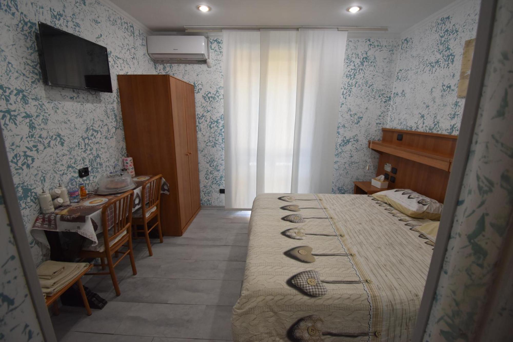 Vichyenichy Hotel Morena Room photo